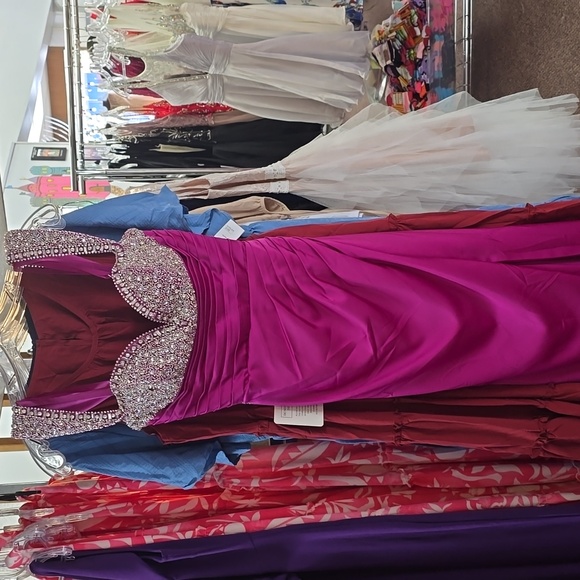 Magenta Prom Dress - Picture 1 of 4